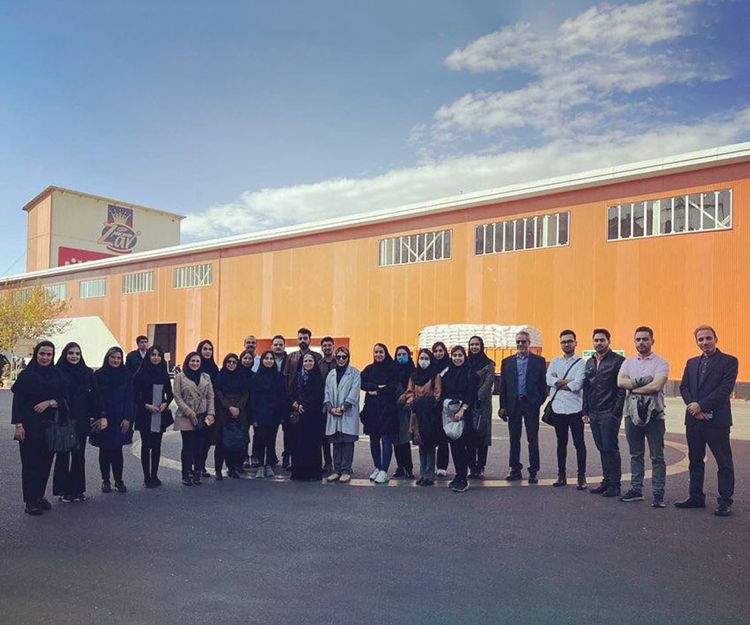 بازدید اعضای انجمن علمی دانشجویی علوم و مهندسی صنایع غذایی دانشگاه تربیت مدرس از شرکت زرماکارن
