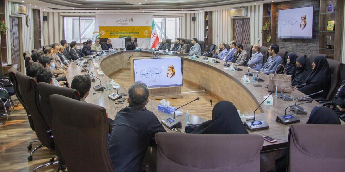 نشست اعضای هیات علمی جوان دانشکده علوم انسانی با رییس دانشگاه