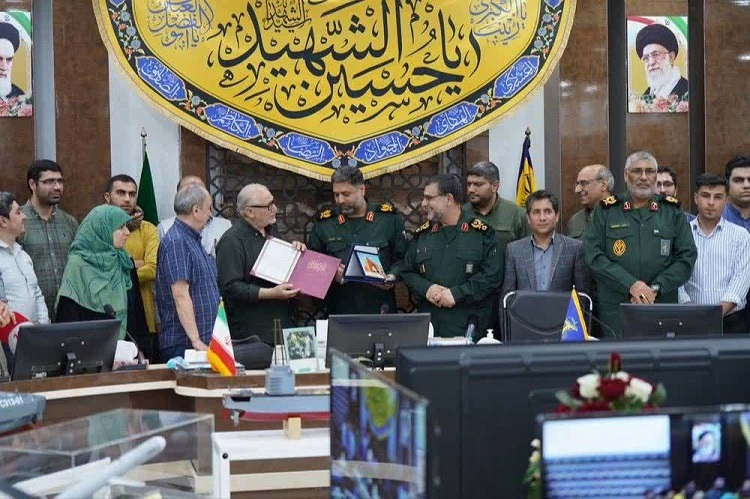 سفر علمي سرلشكر صفوي و دانشجويان دانشگاه تربيت مدرس به استان هرمزگان