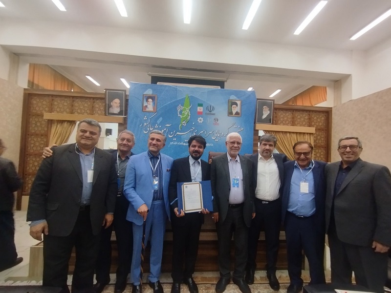 تقدیر از یاریگر برگزیده دانشگاه تربیت مدرس در گردهمایی سراسری خیرین آموزش عالی کشور  